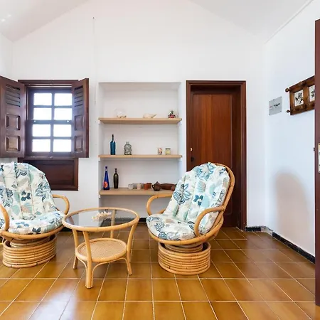 Home2book Amazing Sea Front House Ferienhaus Caleta De Fuste