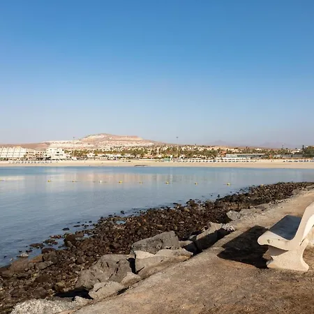 Home2book Amazing Sea Front House *