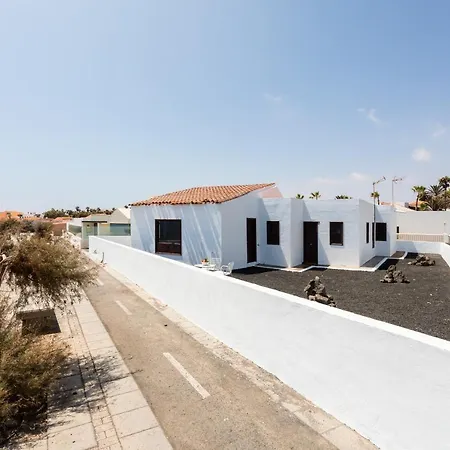 Ferienhaus Home2book Amazing Sea Front House Caleta De Fuste